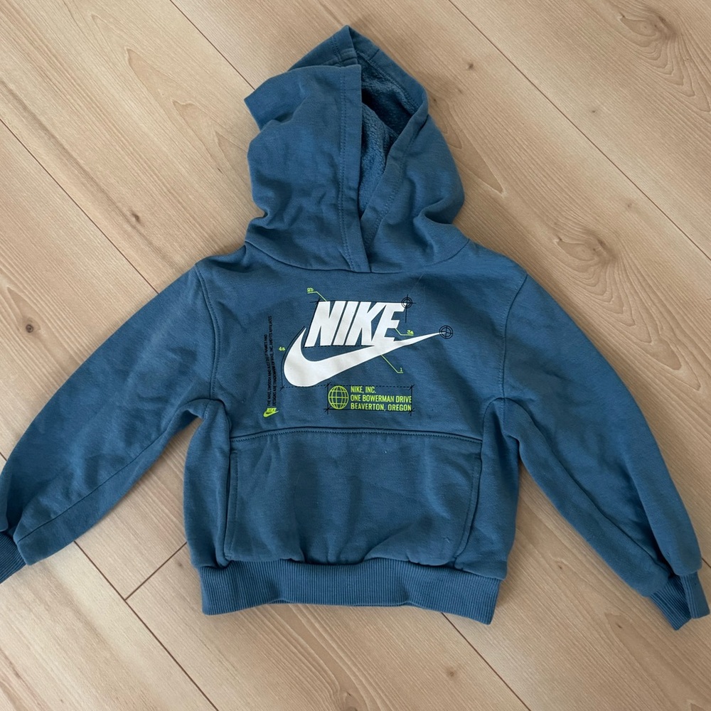 Nike Kids Blue Hoodie - vintage size 2T